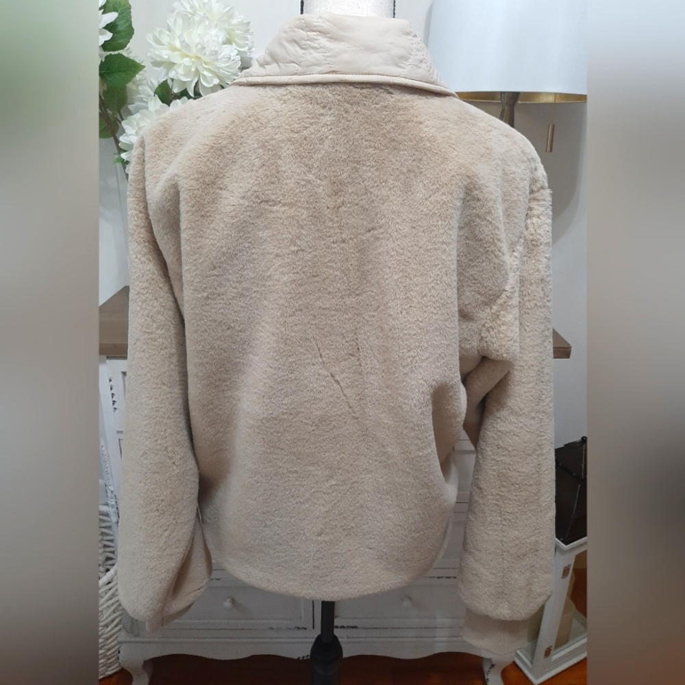 NWT Merci Faux Fur Cozy Teddy Jacket Coat - Picture 7 of 8